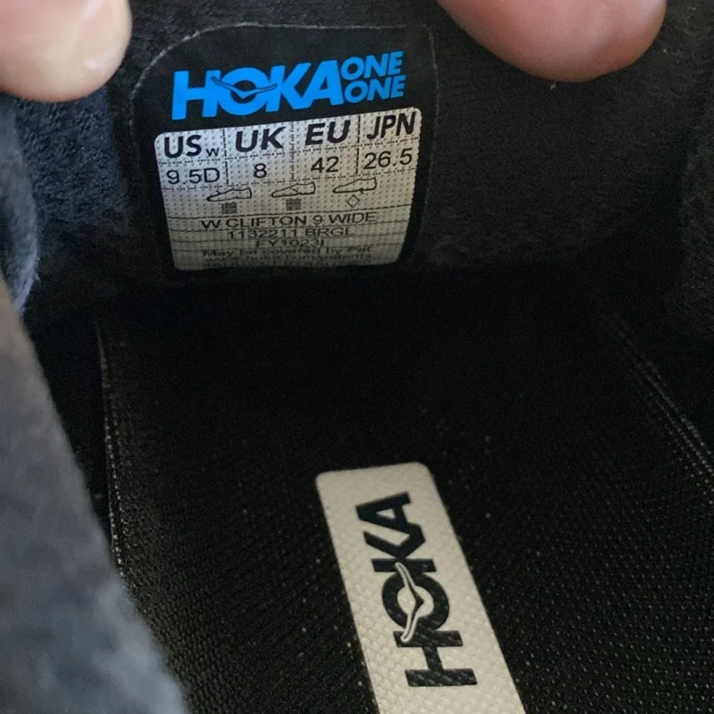 HOKA Women’s Clifton 9 Black Running Shoes Size 9.5 D